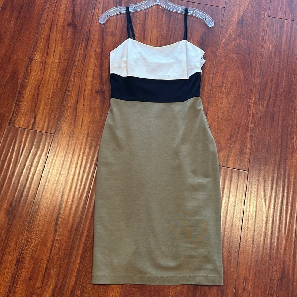 Form fitted midi dress